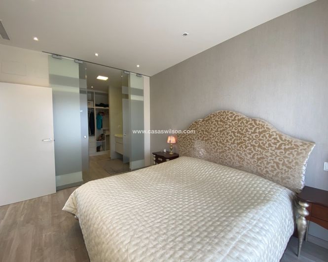 Image No.28-3 Bed Villa for sale