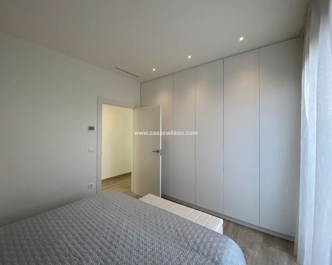 Image No.36-3 Bed Villa for sale