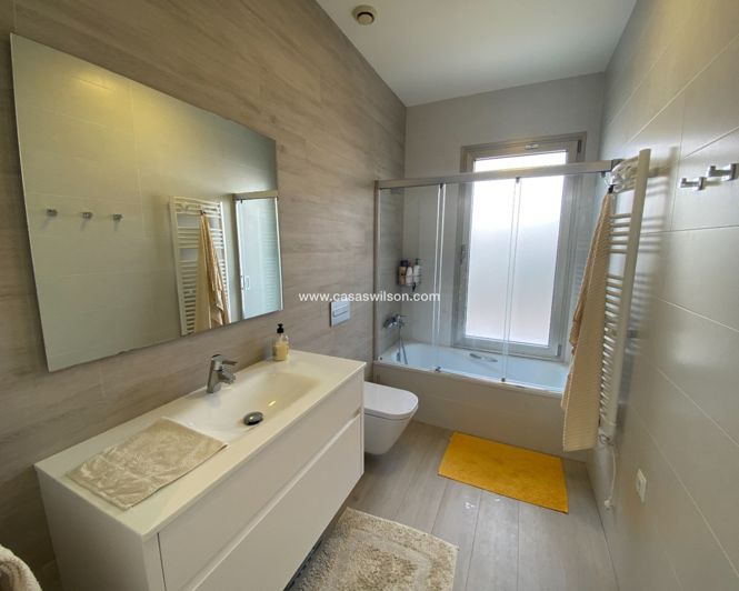 Image No.37-3 Bed Villa for sale