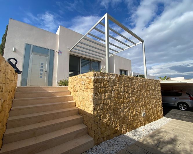 Image No.5-3 Bed Villa for sale