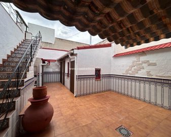 1 - Jacarilla, House