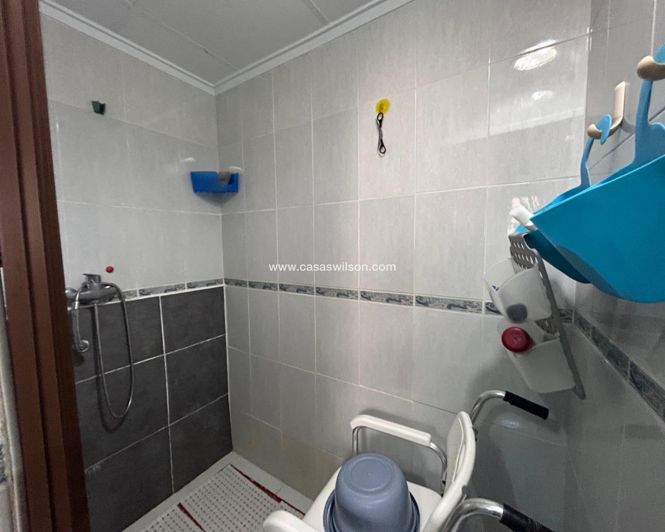 Image No.17-2 Bed House for sale