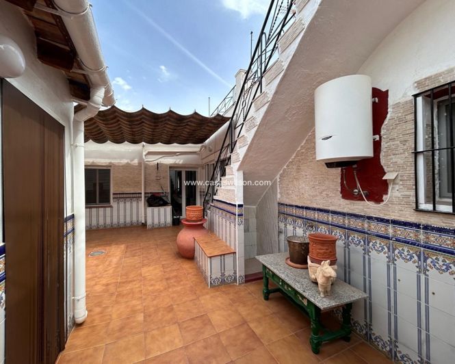 Image No.22-2 Bed House for sale