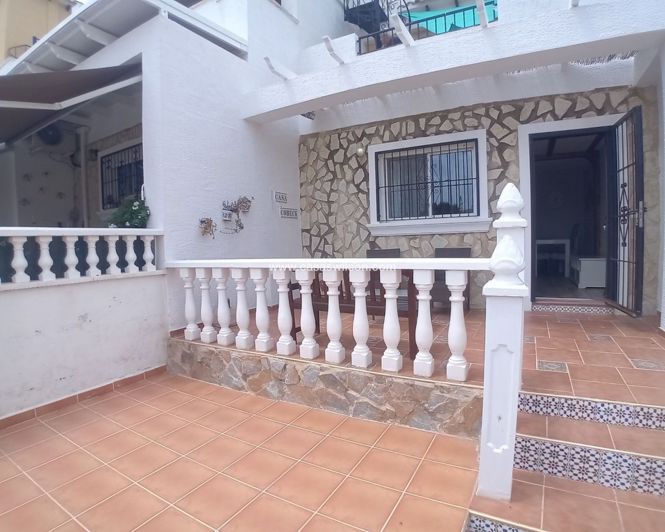 Image No.1-3 Bed Townhouse for sale