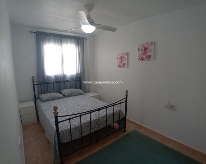 Image No.16-3 Bed Townhouse for sale