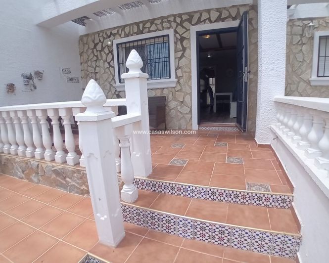 Image No.7-3 Bed Townhouse for sale