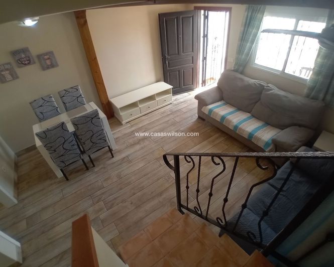 Image No.8-3 Bed Townhouse for sale