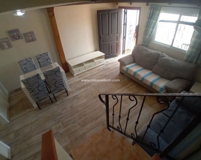 Image No.9-3 Bed Townhouse for sale