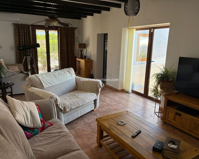 Image No.6-Villa de 5 chambres à vendre à Jacarilla