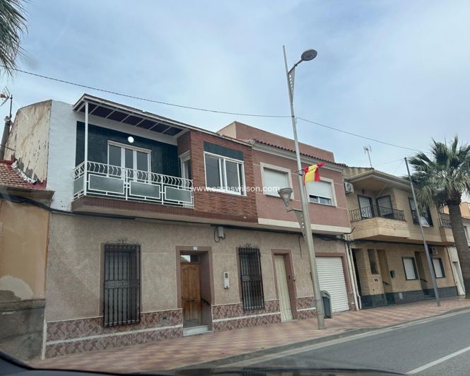 Image No.1-3 Bed Apartment for sale