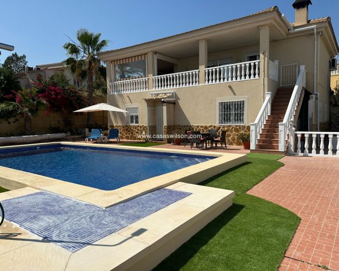 Image No.1-3 Bed Villa for sale