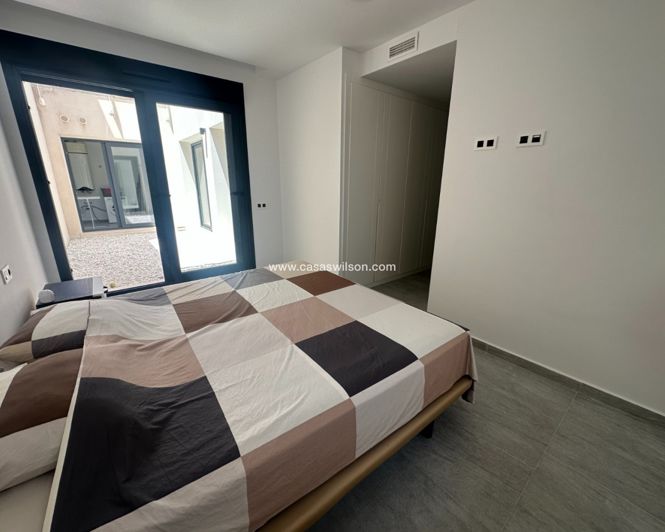 Image No.29-Villa de 5 chambres à vendre à San Miguel de Salinas