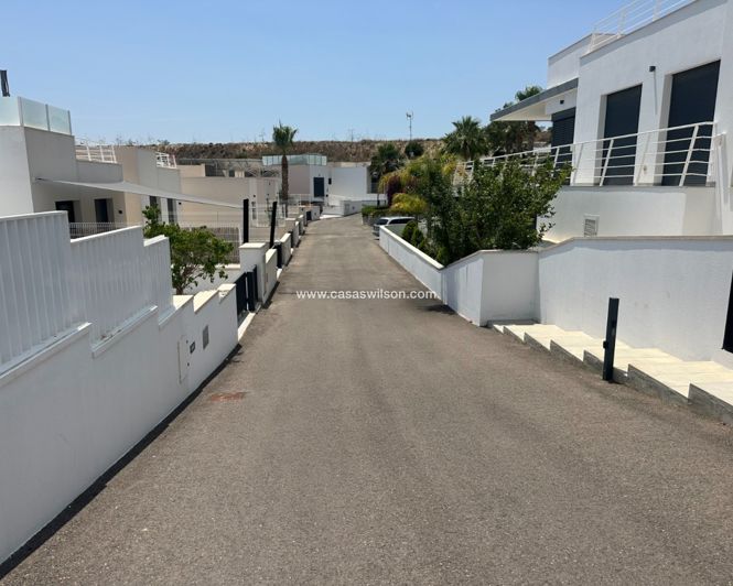 Image No.38-Villa de 5 chambres à vendre à San Miguel de Salinas