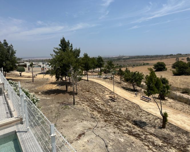 Image No.5-Villa de 5 chambres à vendre à San Miguel de Salinas