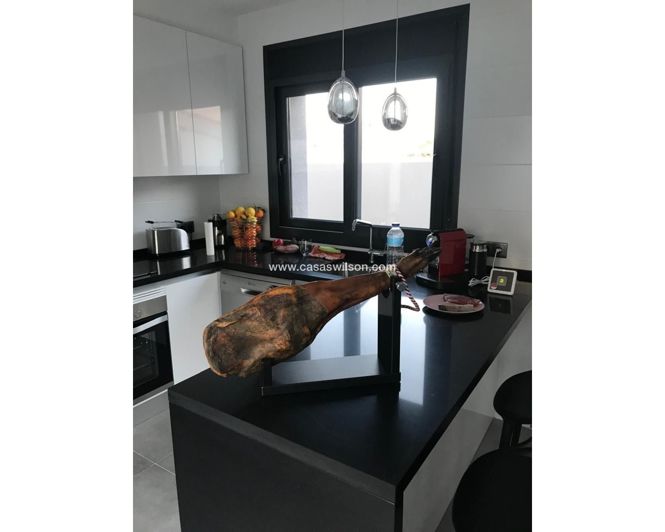 Image No.5-3 Bed Villa for sale