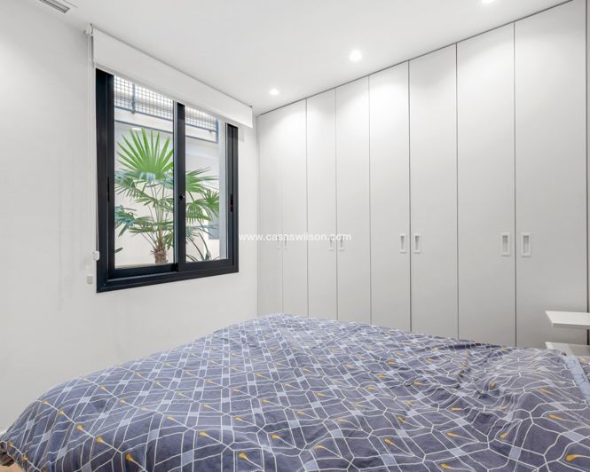 Image No.27-2 Bed Apartment for sale