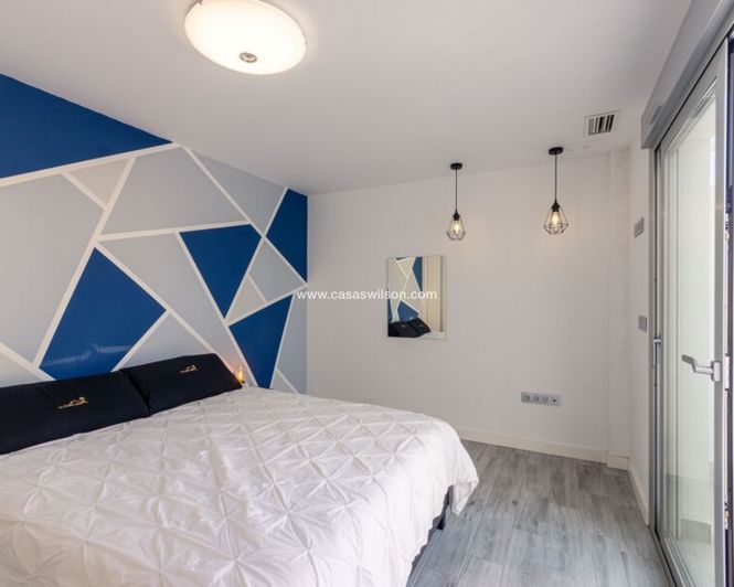 Image No.20-3 Bed Villa for sale