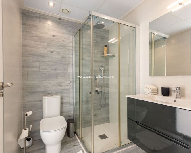 Image No.25-3 Bed Villa for sale