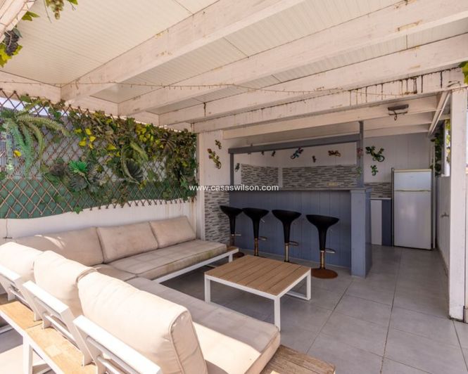 Image No.36-3 Bed Villa for sale