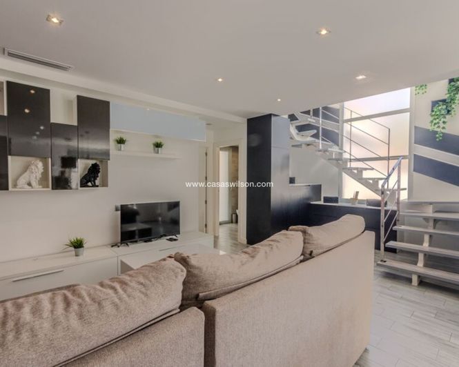 Image No.9-3 Bed Villa for sale