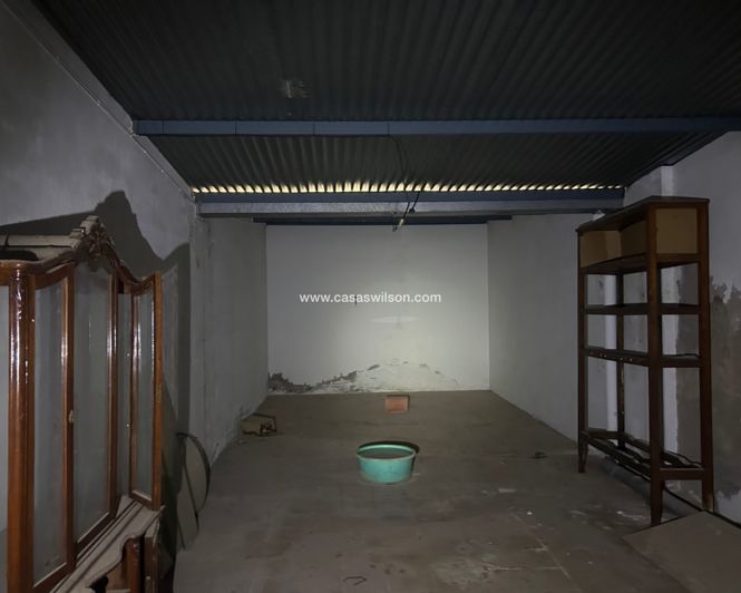 Image No.19-1 Bed Townhouse for sale