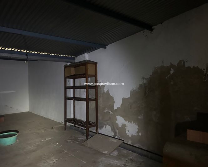 Image No.9-1 Bed Townhouse for sale