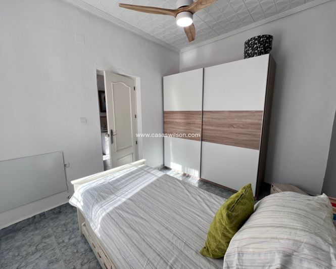 Image No.16-2 Bed House for sale