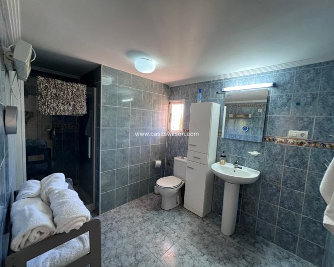 Image No.19-2 Bed House for sale