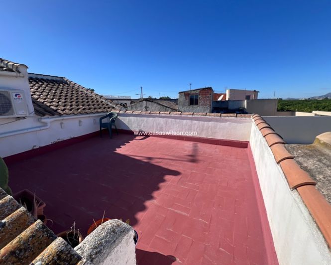 Image No.20-2 Bed House for sale