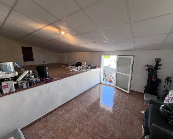 Image No.24-2 Bed House for sale