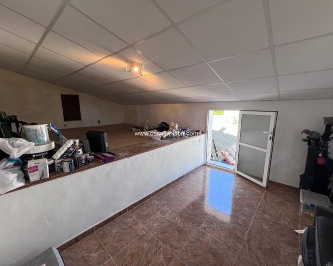 Image No.25-2 Bed House for sale