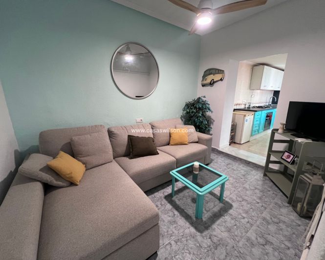 Image No.8-2 Bed House for sale