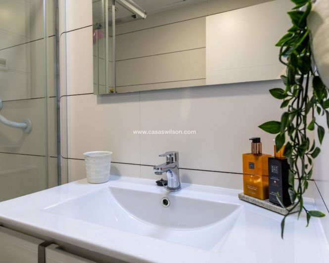 Image No.13-2 Bed Apartment for sale