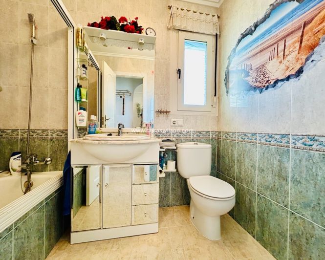 Image No.12-2 Bed Apartment for sale