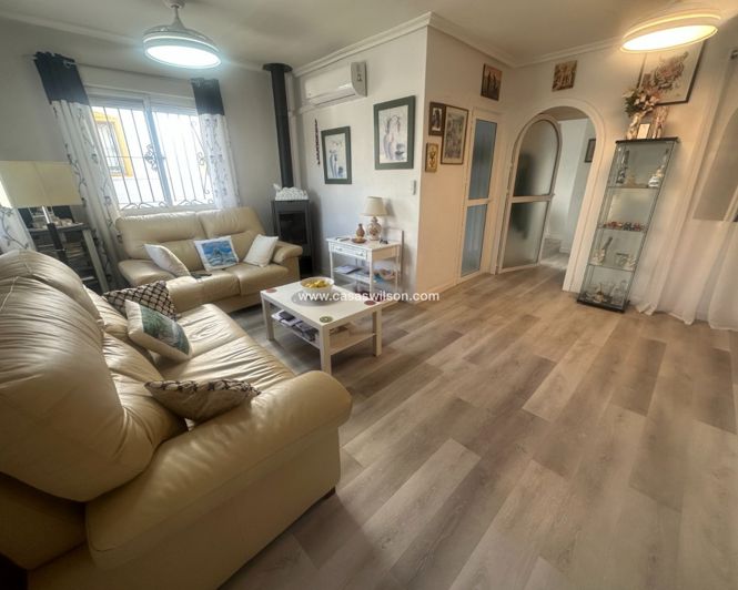 Image No.7-3 Bed Townhouse for sale