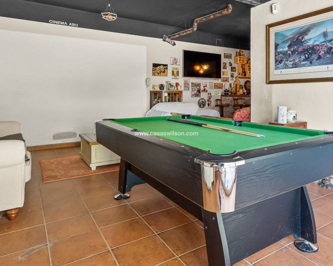 Image No.36-4 Bed Property for sale