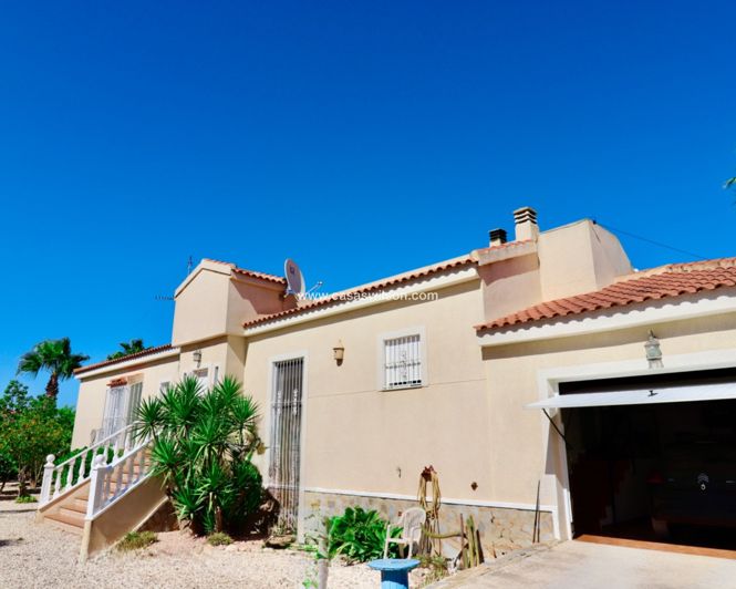 Image No.2-4 Bed Property for sale