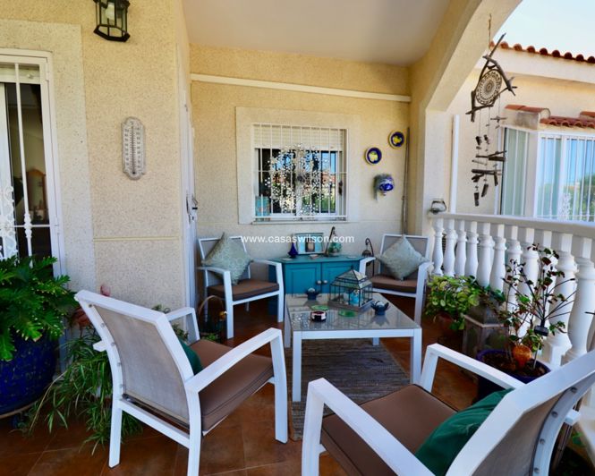 Image No.5-4 Bed Property for sale