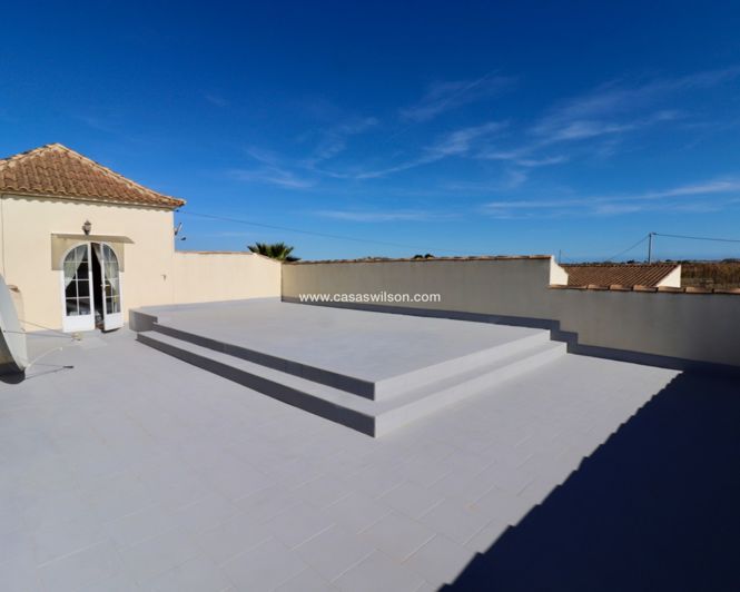 Image No.21-5 Bed Property for sale