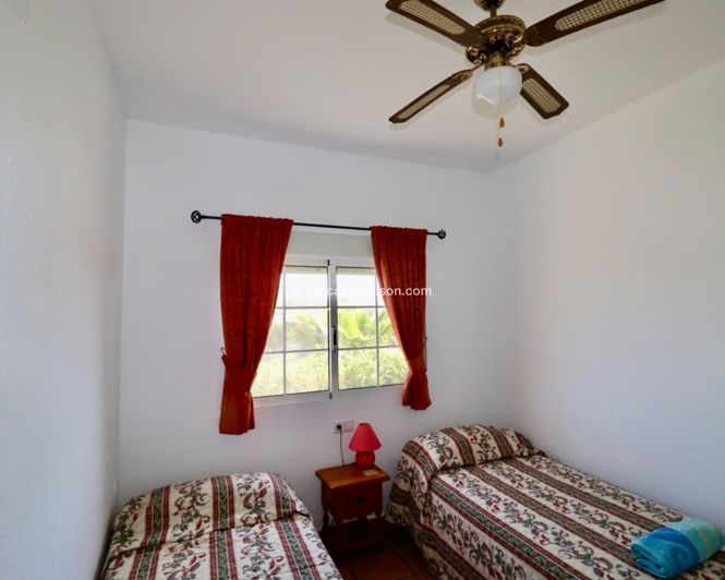 Image No.39-5 Bed Property for sale