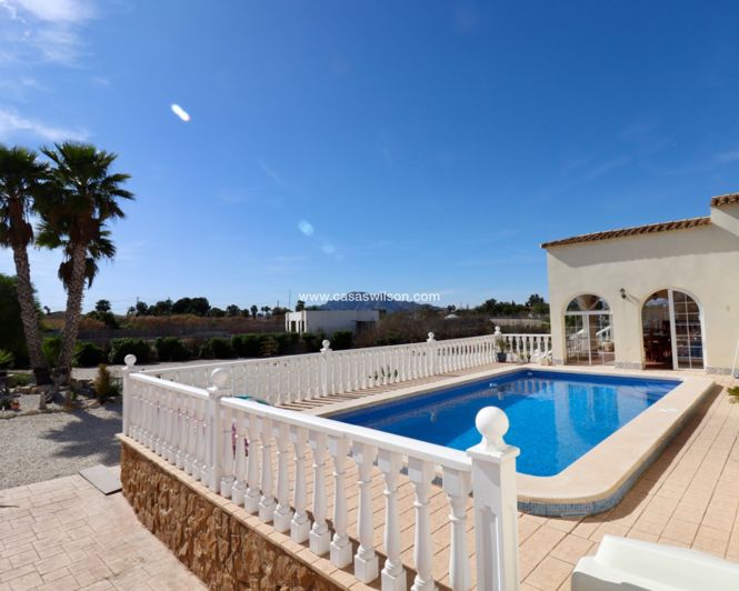 Image No.44-5 Bed Property for sale