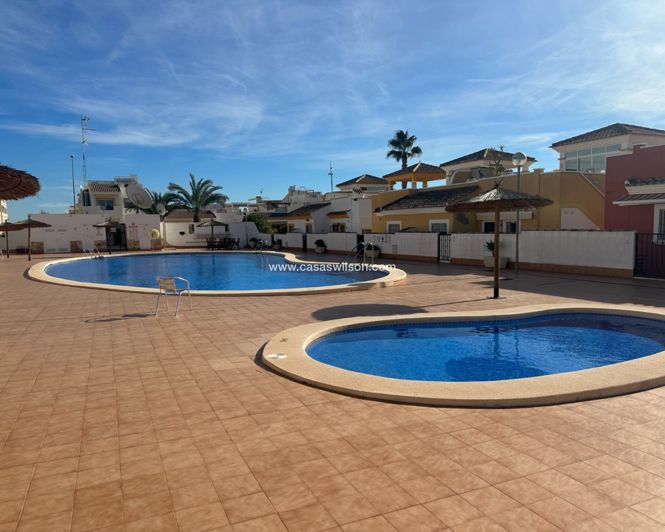 Image No.1-Villa de 3 chambres à vendre à Orihuela