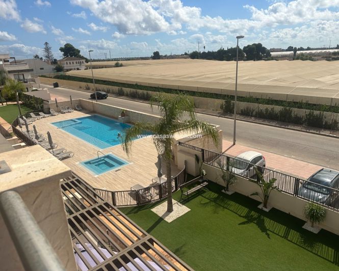 Image No.24-2 Bed Apartment for sale