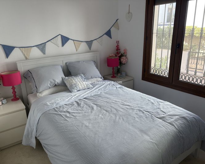 Image No.15-2 Bed Bungalow for sale