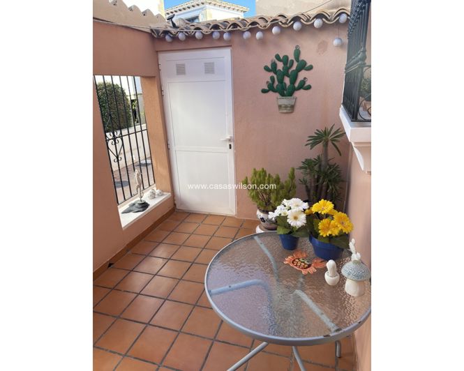 Image No.16-2 Bed Bungalow for sale