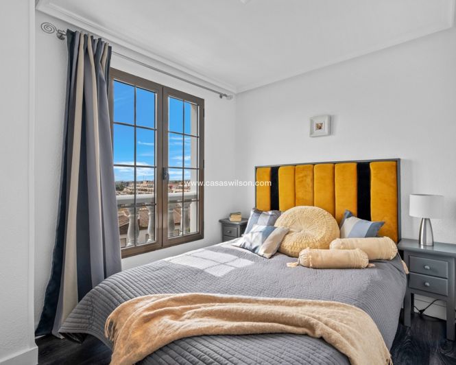 Image No.18-3 Bed Apartment for sale