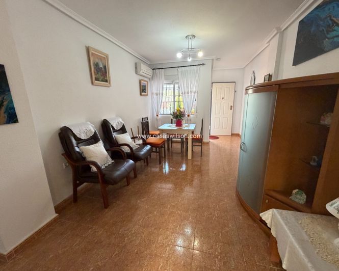Image No.10-Appartement de 2 chambres à vendre à Orihuela Costa