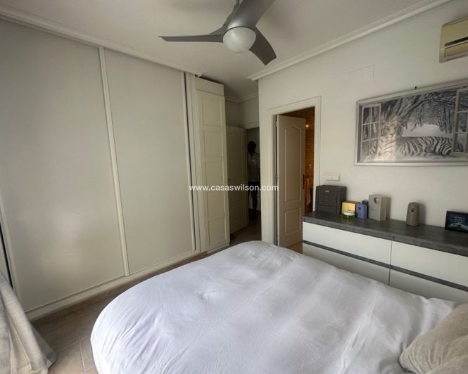 Image No.18-2 Bed Property for sale