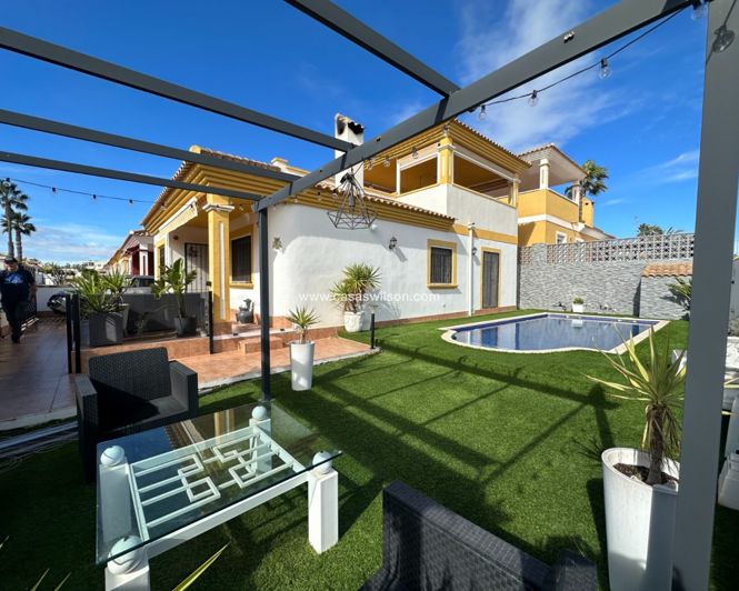 Image No.2-Villa de 2 chambres à vendre à Orihuela