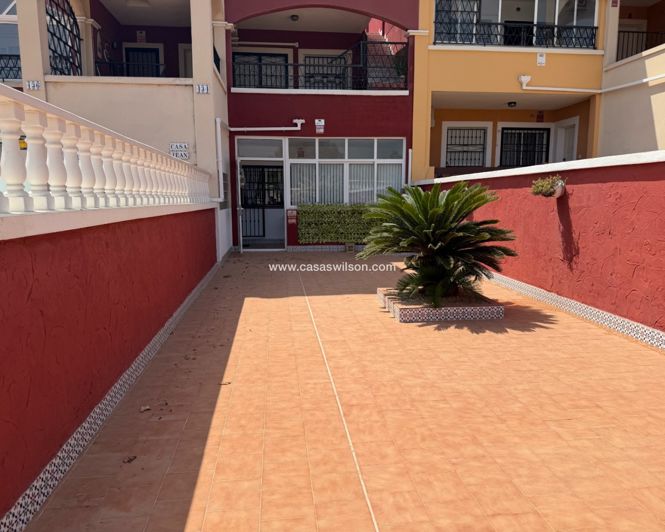Image No.2-Appartement de 2 chambres à vendre à Orihuela Costa
